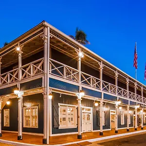 https://best-western-pioneer-inn.lahainahotels.net